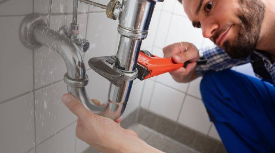 Expert burst pipe repair services in Kensett, AR